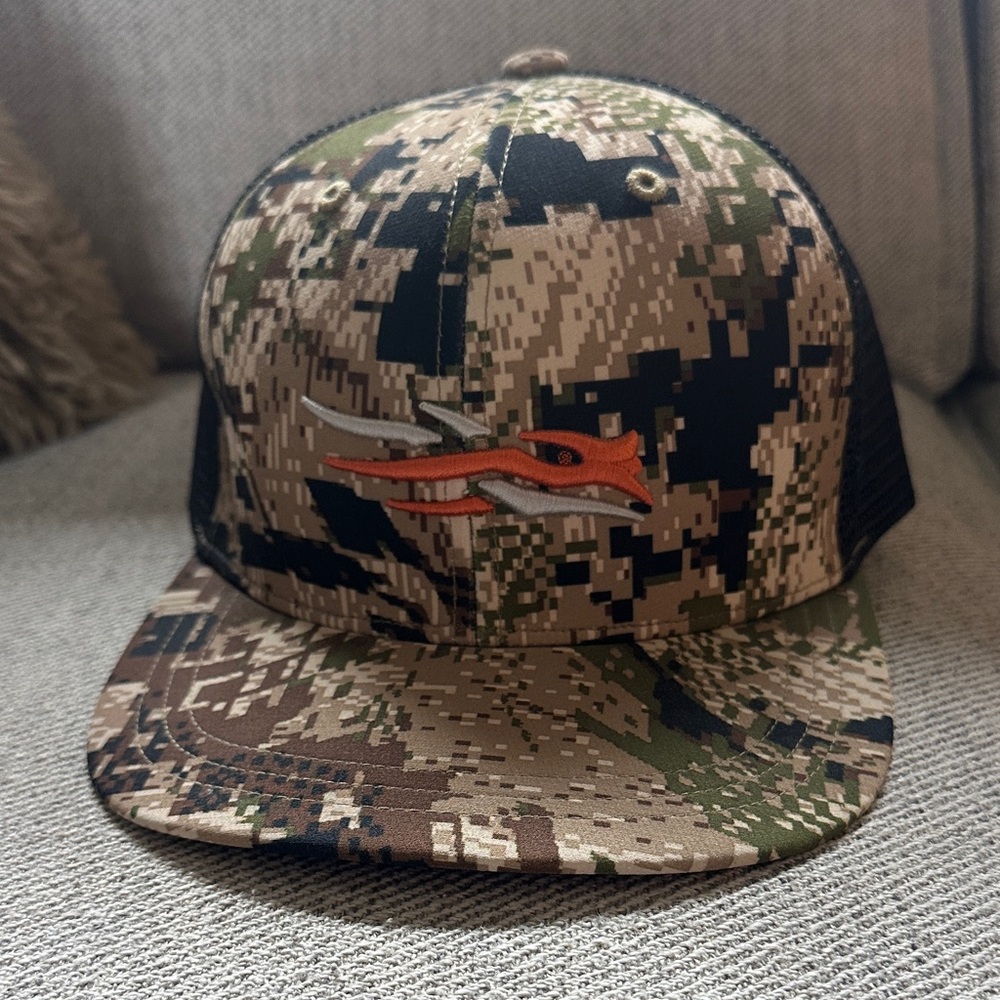 Sitka Optifade Subalpine mesh back trucker cap